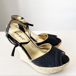 Bamboo Black and Gold Wedges